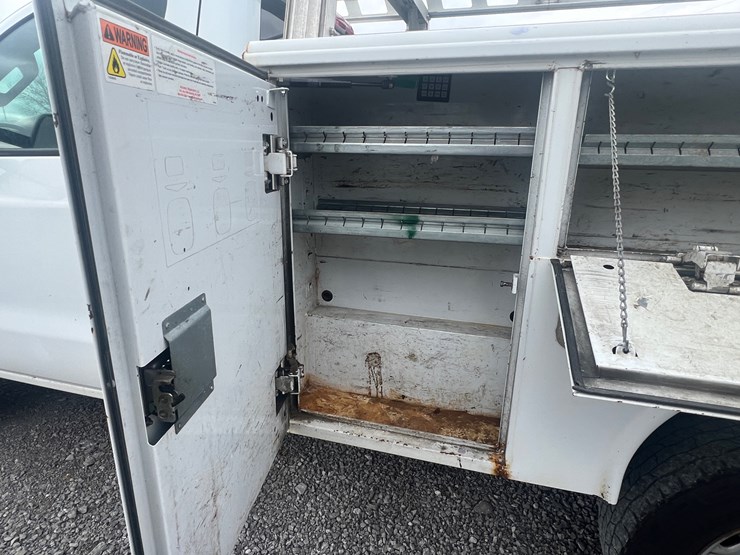 2016-chevrolet-2500-image-29