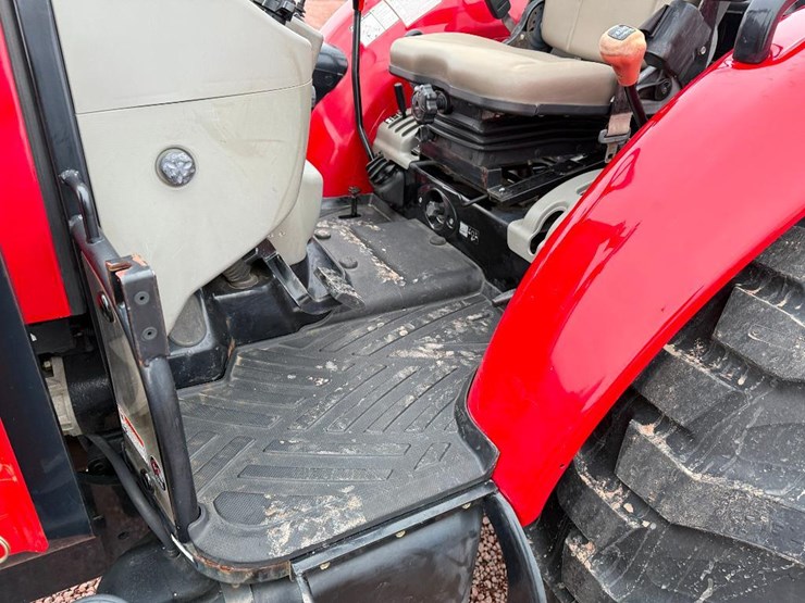 case-ih-farmall-55c-image-39