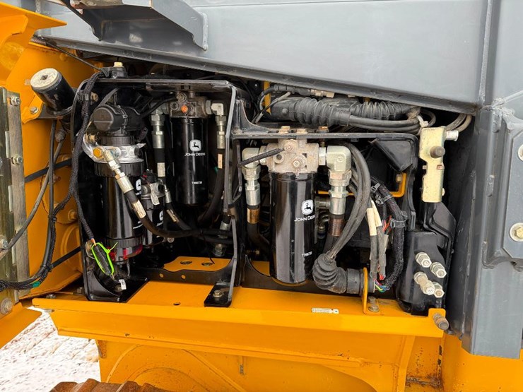 deere-650k-xlt-image-30