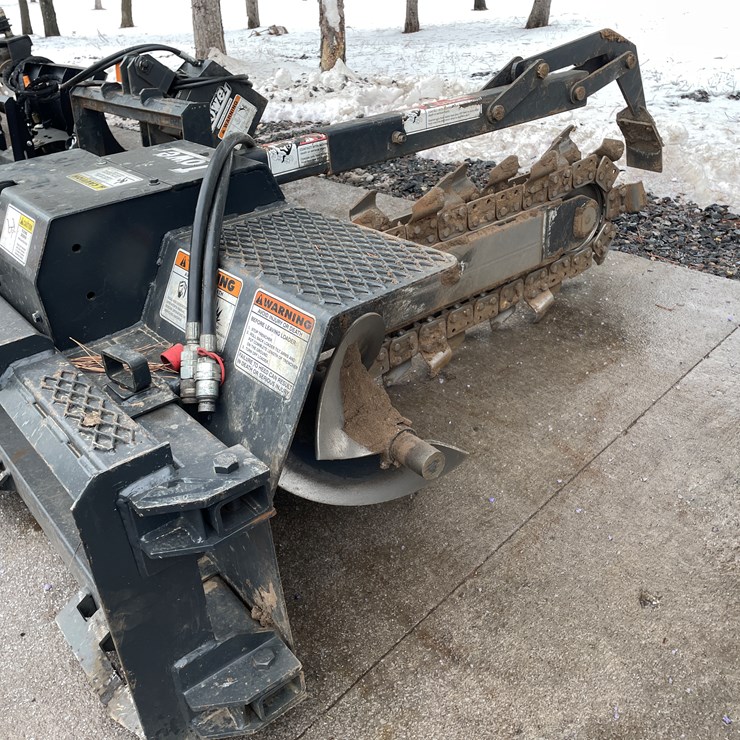 #4906 • Lowe Skid Steer Mount XR21 Trencher