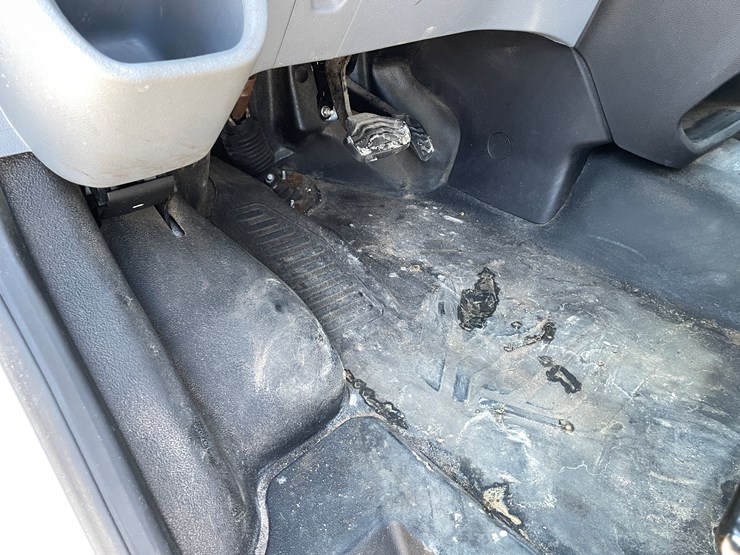 2019-ford-transit-image-53