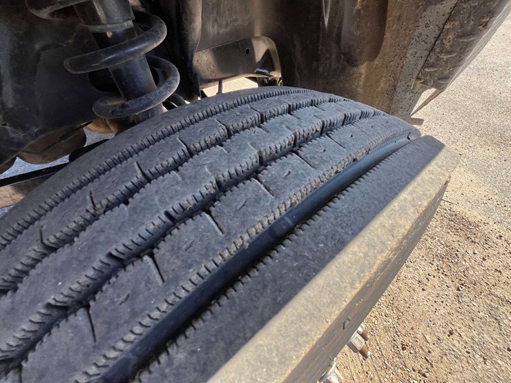 2014-dodge-ram-5500-image-21