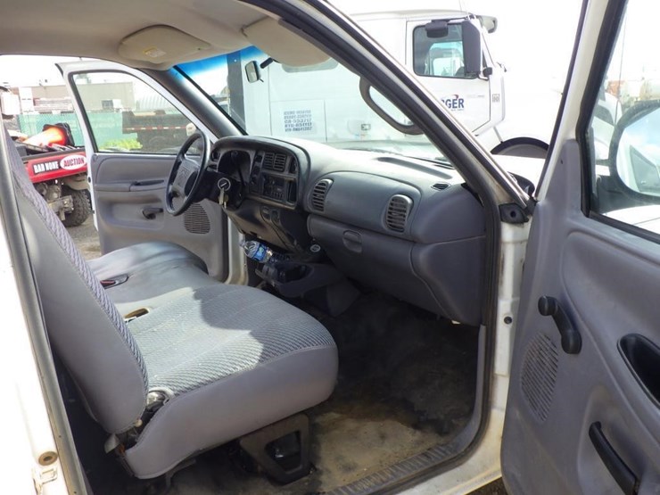 2001-dodge-ram-1500-image-6