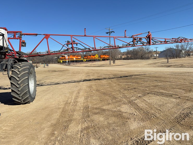 2012-case-ih-patriot-4430-image-13