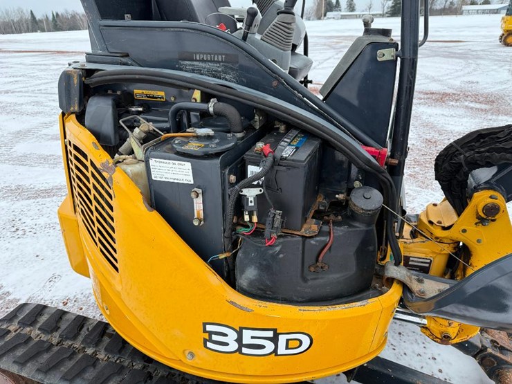 deere-35d-image-39