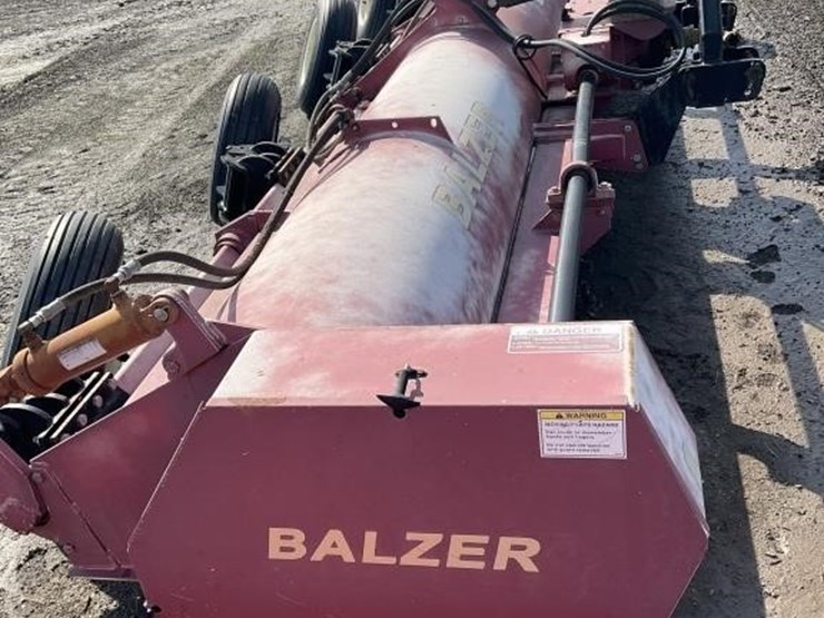 balzer-18'-pull-pto-chopper-image-4
