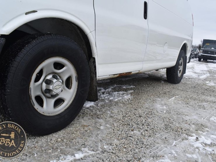 2008-chevrolet-express-1500-image-23