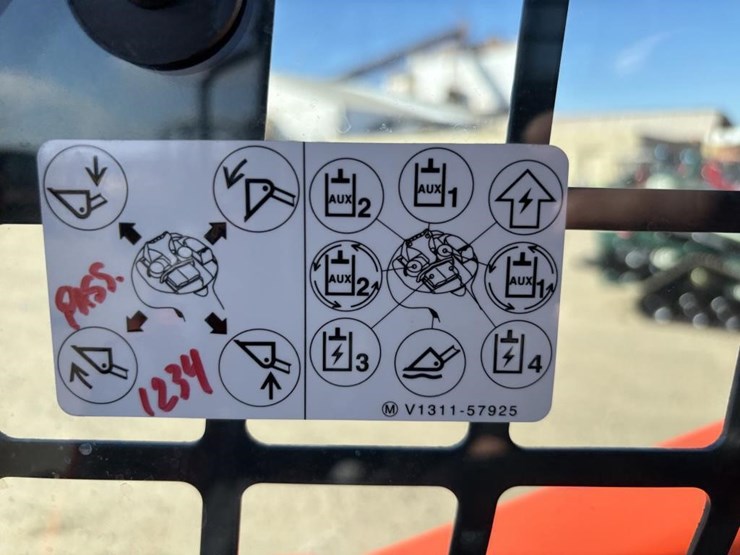 2024-kubota-svl75-3-image-25