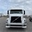 #30941-•-2010-volvo-vnl-tandem-axle-truck-tractor-image-6