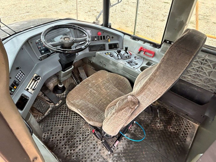 2005-volvo-a35d-image-31