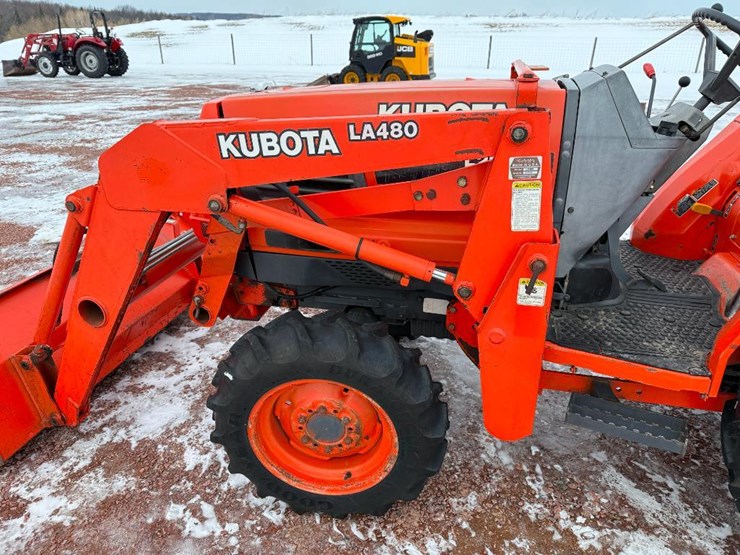 kubota-la480-image-13