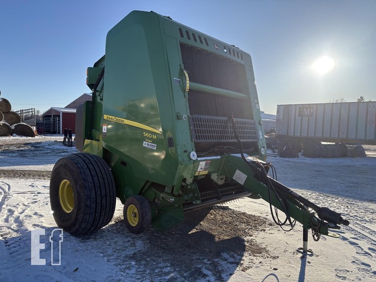 2020-john-deere-560m-image-3