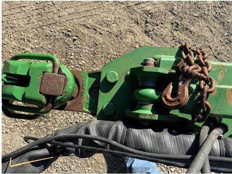 john-deere-2210-image-37