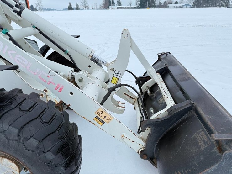 2013-takeuchi-tw50-image-34