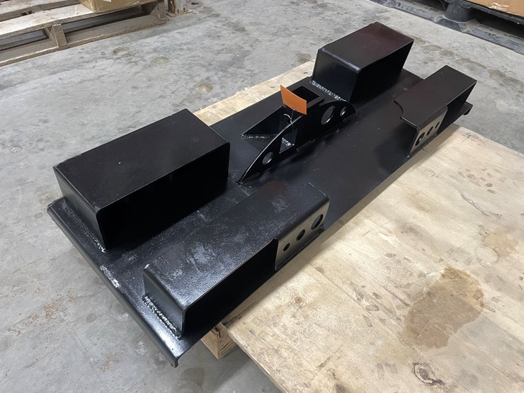 #2483-•-skid-steer-receiver-hitch-plate-with-chain-buckets-image-7