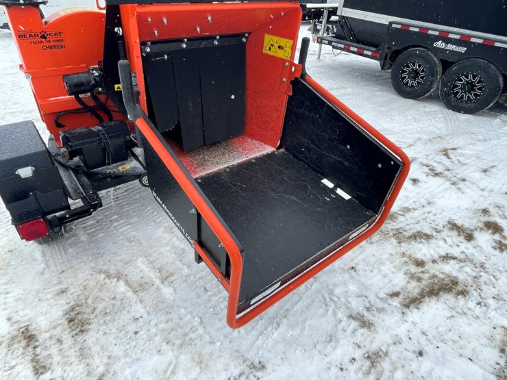 #152-•-2022-bear-cat-wood-chipper-(-no-title)-image-25