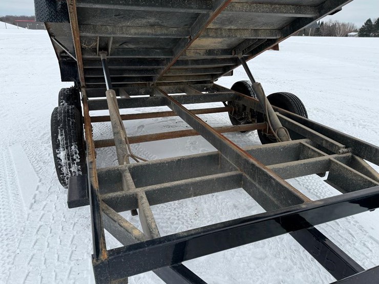 2022-axle-dump-trailer-image-21