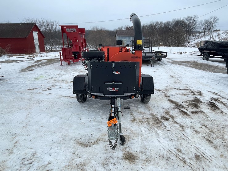 #152-•-2022-bear-cat-wood-chipper-(-no-title)-image-2
