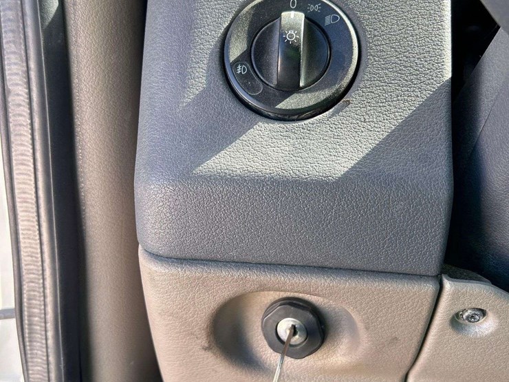 2016-freightliner-cascadia-125-image-17