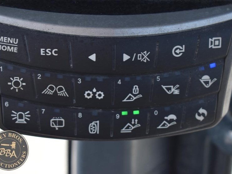 2016-hyundai-hl955-image-49