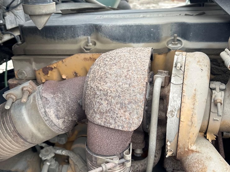 2005-kenworth-t300-image-25