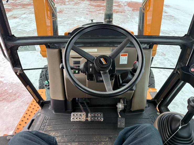 case-570n-xt-image-41