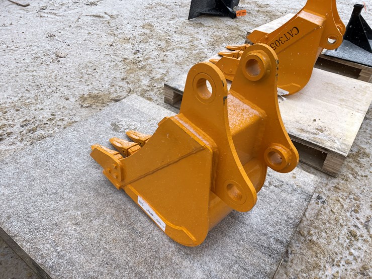 caterpillar-305-image-6