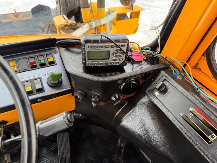 1991-michigan-l120-image-44