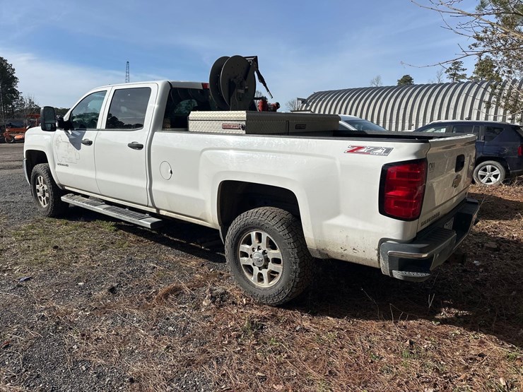 2015-chevrolet-silverado-2500-image-7