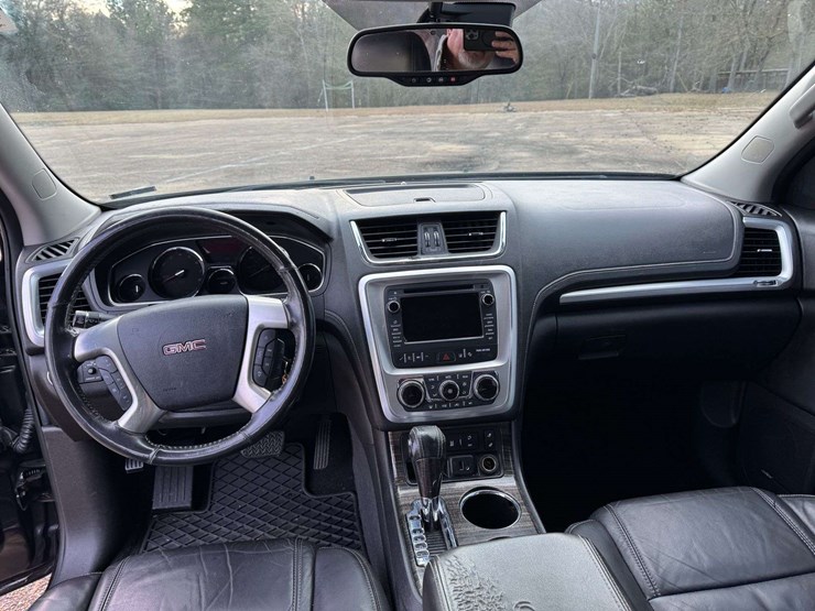 2016-gmc-acadia-slt-image-13