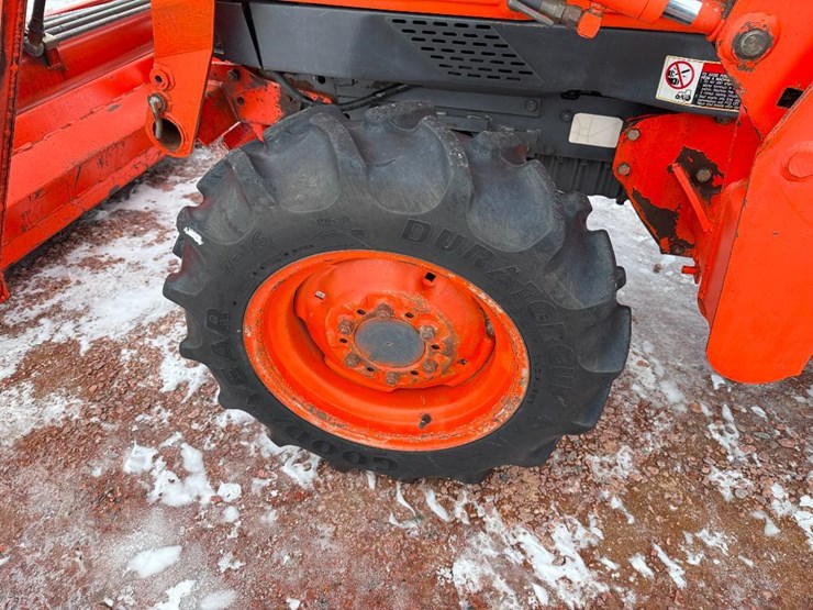 kubota-la480-image-10