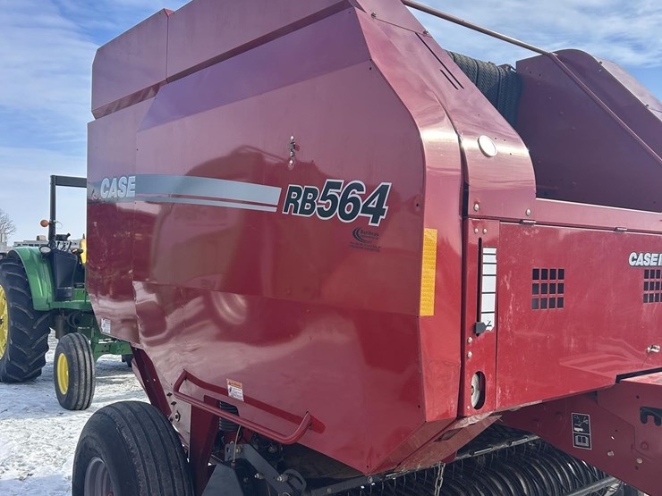 case-ih-rb564-image-3