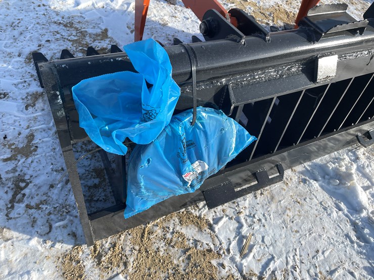 #2505-•-new-kc-76"-skeleton-skid-steer-bucket-image-6