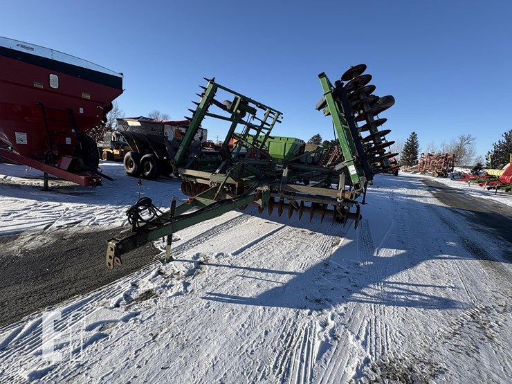 john-deere-724-image-1