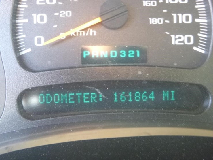 2004-chevrolet-2500-image-17