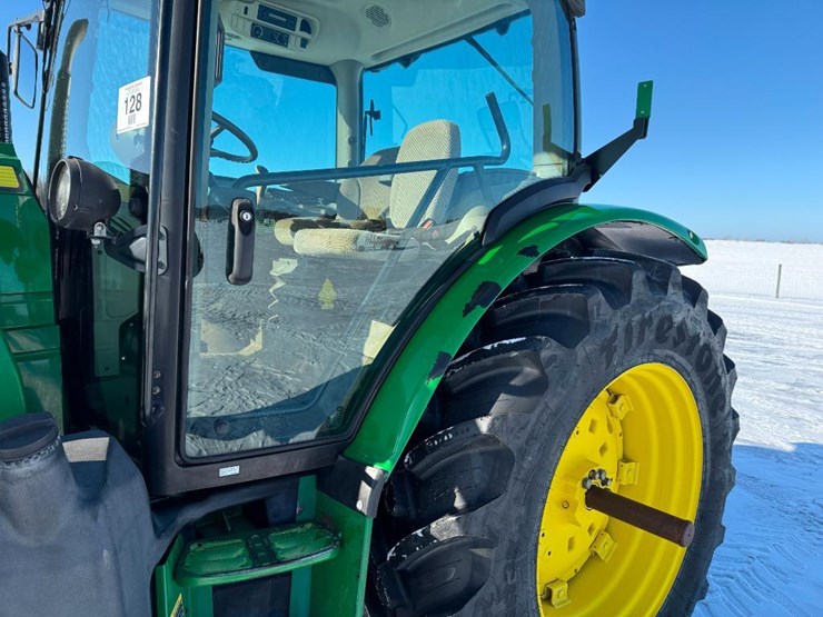 john-deere-6125r-image-15