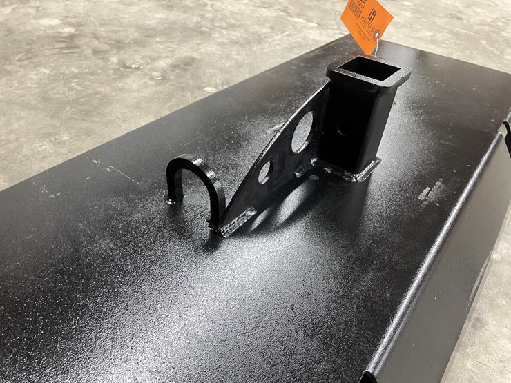 #2485-•-skid-steer-receiver-hitch-plate-with-half-moon-chain-hook-image-12