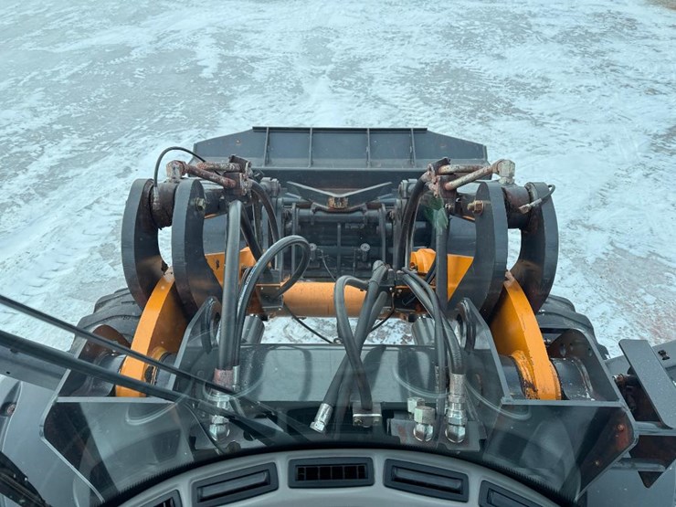 2019-case-621g-xt-image-74