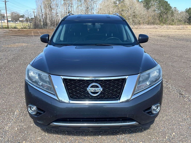 2013-nissan-pathfinder-image-5