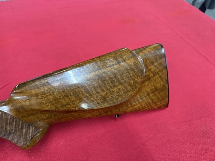 browning-safari-grade-30-06-caliber-rifle-image-7