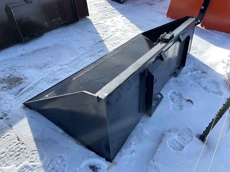 #2500-•-new-kc-90"-skid-steer-bucket-image-6