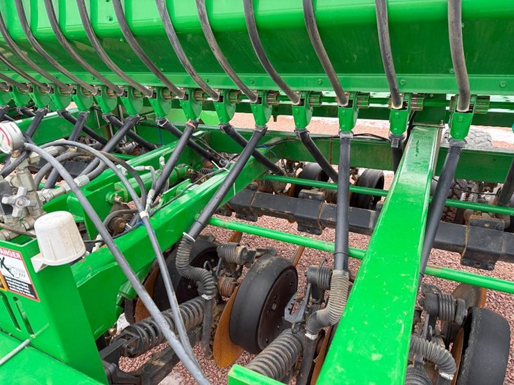 2010-john-deere-1590-image-25