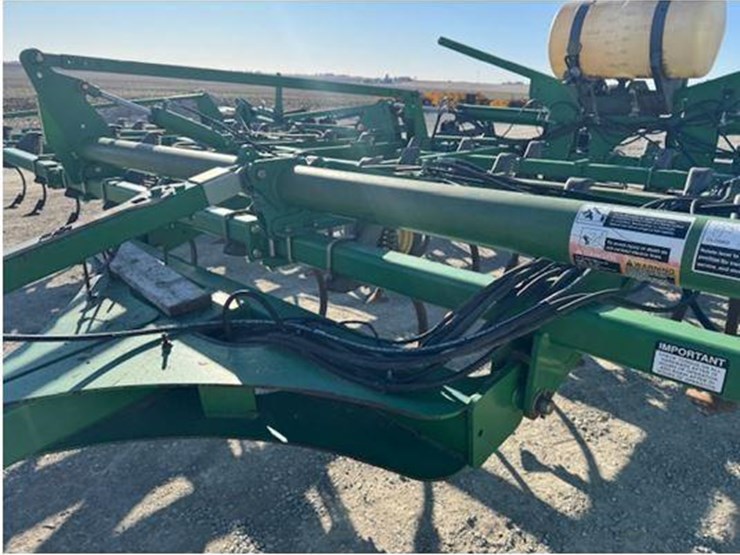 john-deere-2210-image-30