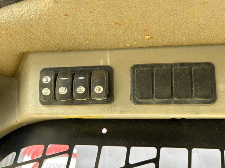 caterpillar-259d-image-22