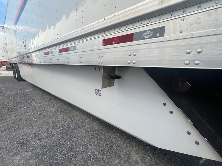 2021-utility-van-image-11