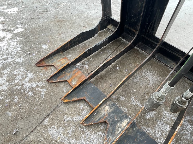 #4913-•-virnig-mini-skid-steer-mount-48"-grapple-bucket-image-16