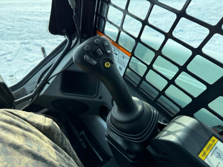 2020-bobcat-s450-image-34