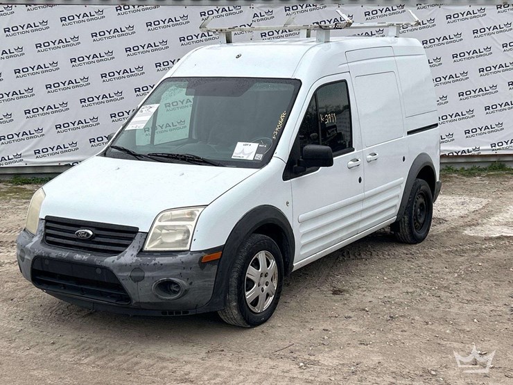 2013-ford-transit-connect-image-1