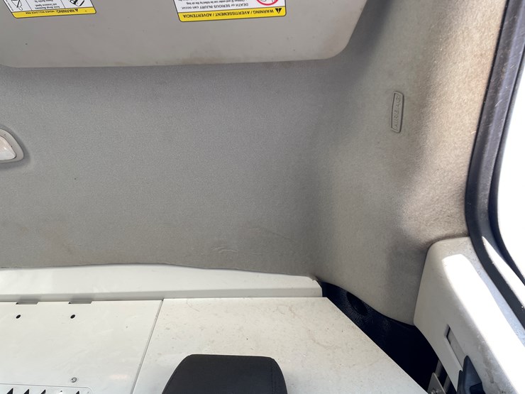 2019-ford-transit-image-76