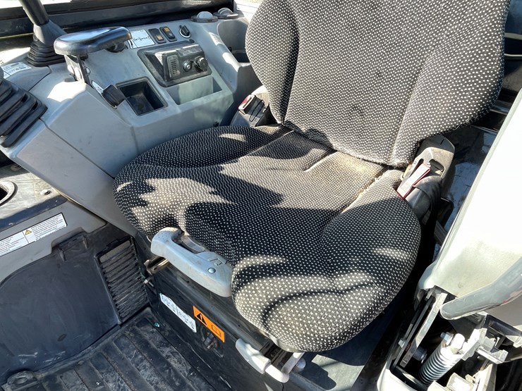 2021-bobcat-e50-image-50